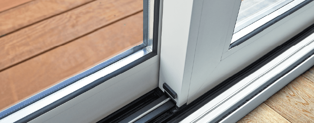 Diferencias entre aluminio con rotura de puente térmico y aluminio convencional