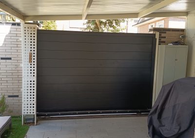 Puerta garaje aluminio soldado Aluminios Martí