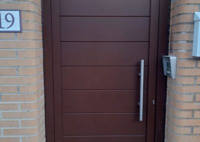 Puertas peatonales aluminio soldado Aluminios Martín