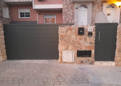 Trabajos cancelas Aluminios Martín