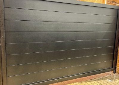 Trabajos cancelas aluminio Aluminios Martín