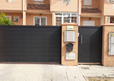 Trabajos cancelas aluminio soldado Aluminios Martín