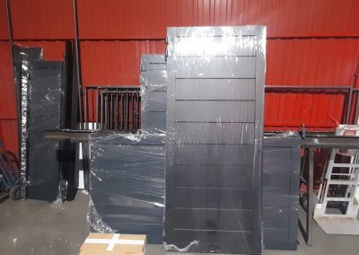 puertas de aluminio soldado Aluminios Martín